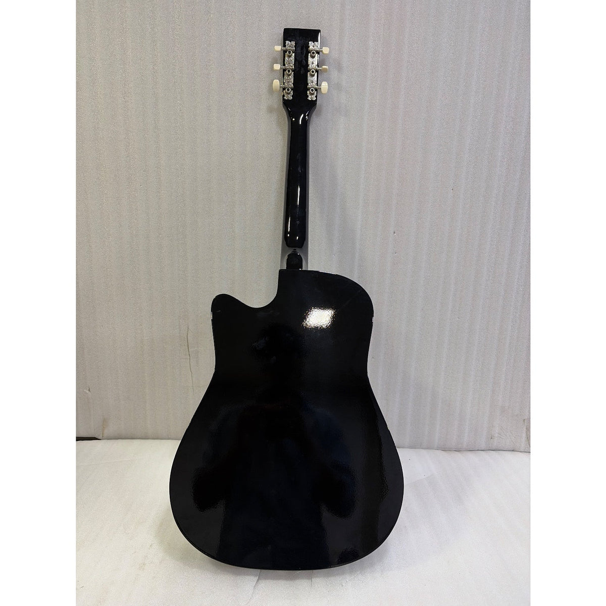 Henrix 38C 38 Inch Cutaway Acoustic Guitar with Dual Action Truss Rod, Gigbag, Picks, String Set, Strap, Cloth & Ebook - Open Box