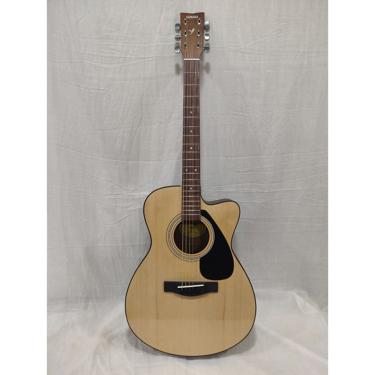 Yamaha FS80C The Ultimate Concert Body Cutaway Acoustic Guitar - Open Box