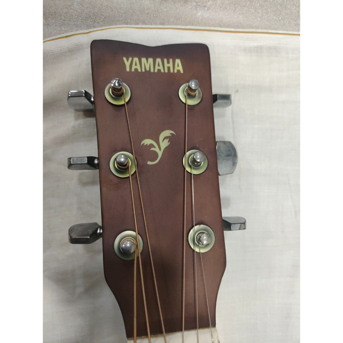 Yamaha F280 40 Inch Acoustic Guitar - Open Box B Stock