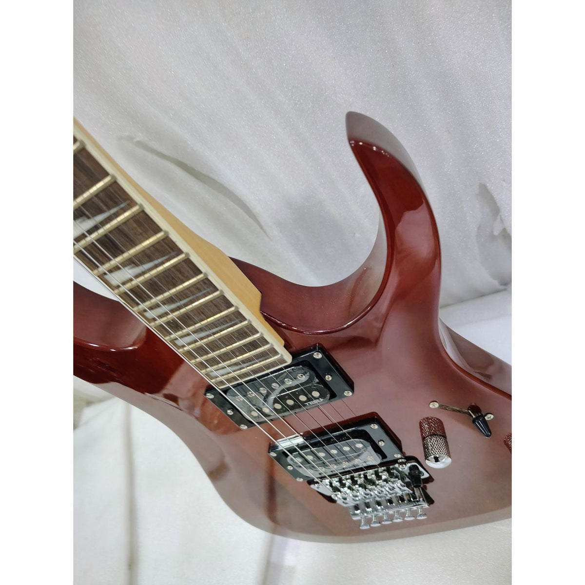Vault Performer Pro RG 6 String Electric Guitar - High Gloss Solid Mahogany - Open Box