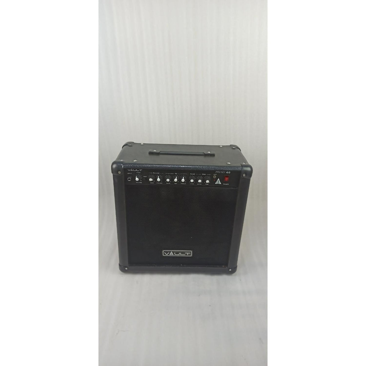 Vault Frenzy 40 Watt Combo Guitar Amplifier with Analog Distortion, Reverb & Delay All Playable Together - Open Box