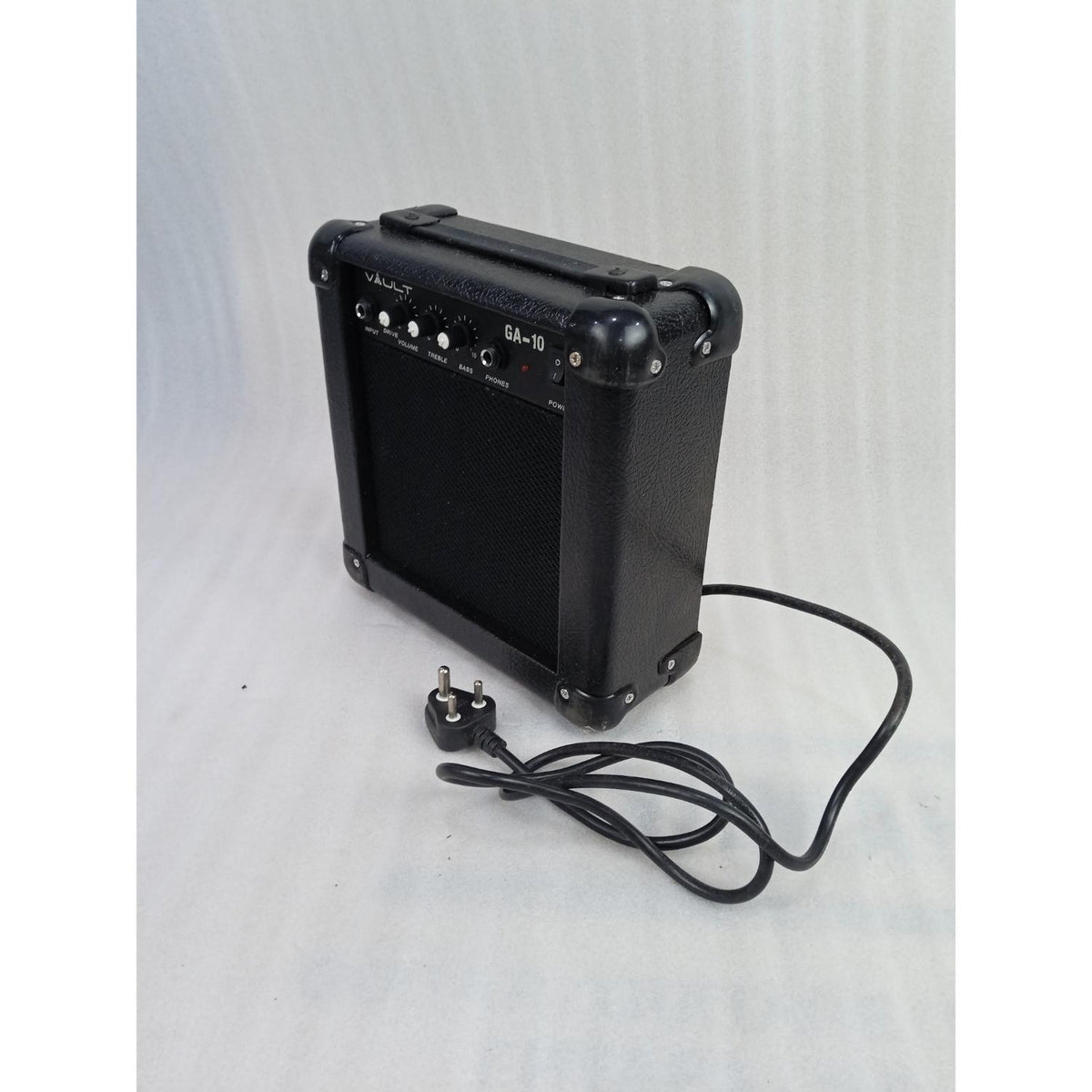 Vault GA10 Guitar Amplifier - 10 watts - Open Box B Stock