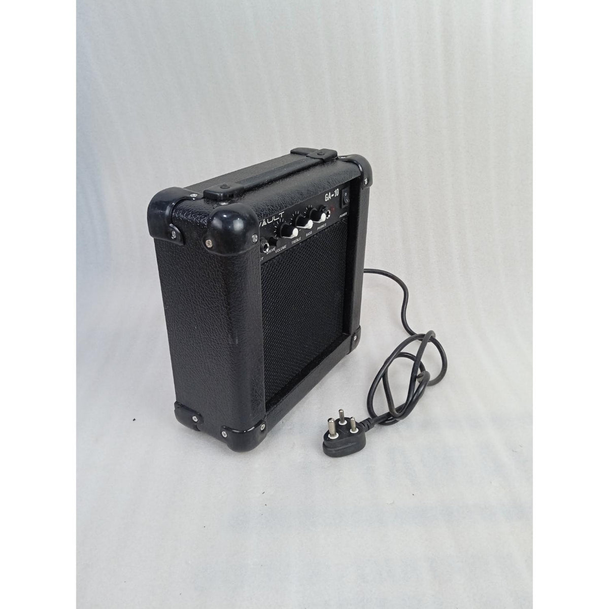 Vault GA10 Guitar Amplifier - 10 watts - Open Box B Stock
