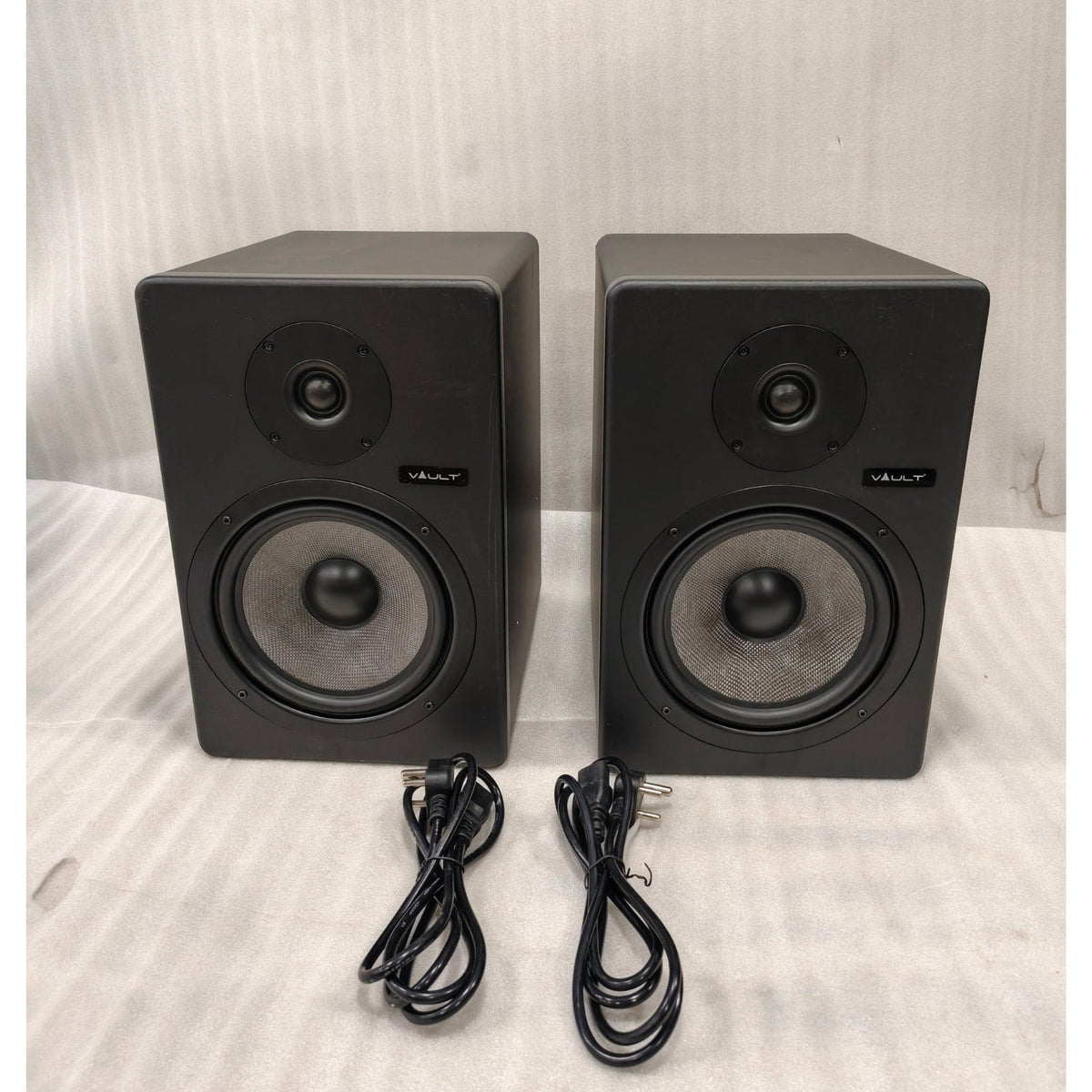 Vault C8 8-Inch Powered Studio Monitors - Pair - Open Box
