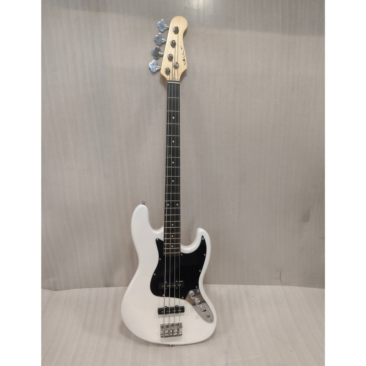Vault JB4 Jazz Bass 4-String Bass Guitar - Open Box B Stock