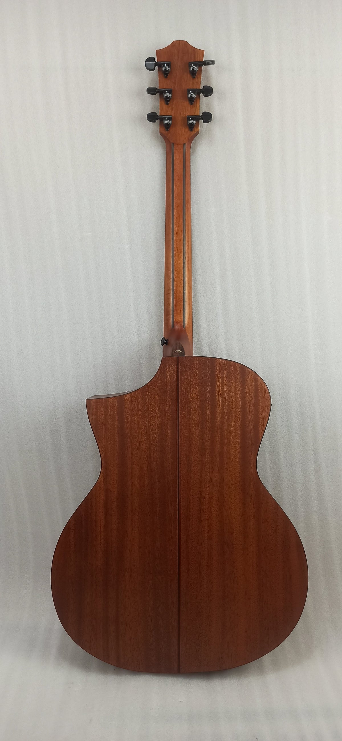 Bromo BAT4MCE Tahoma Series Solid Top 6 String Electro Acoustic Guitar - Open Box