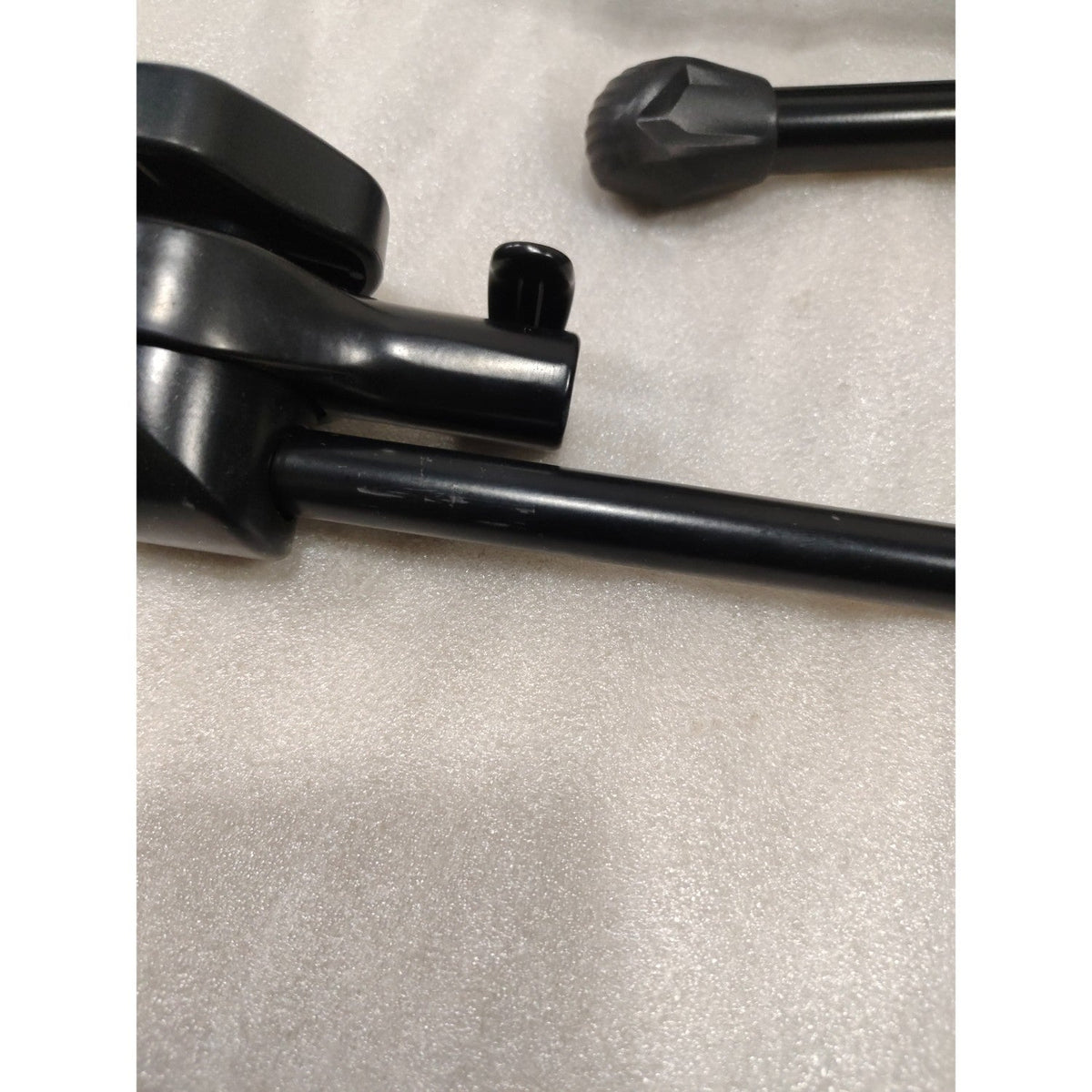 Hercules MS432B Stage Series Mic Stand - Open Box A Stock