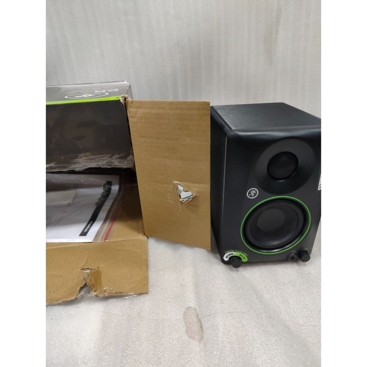 Mackie CR Series Powered Studio Monitor - Open Box A Stock