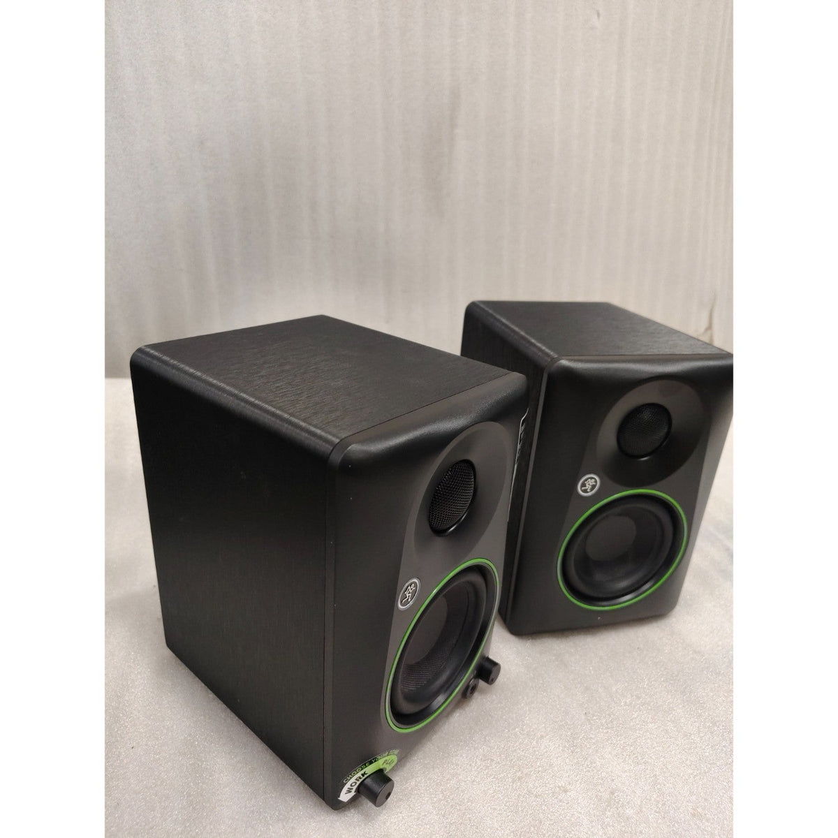 Mackie CR Series Powered Studio Monitor - Open Box A Stock