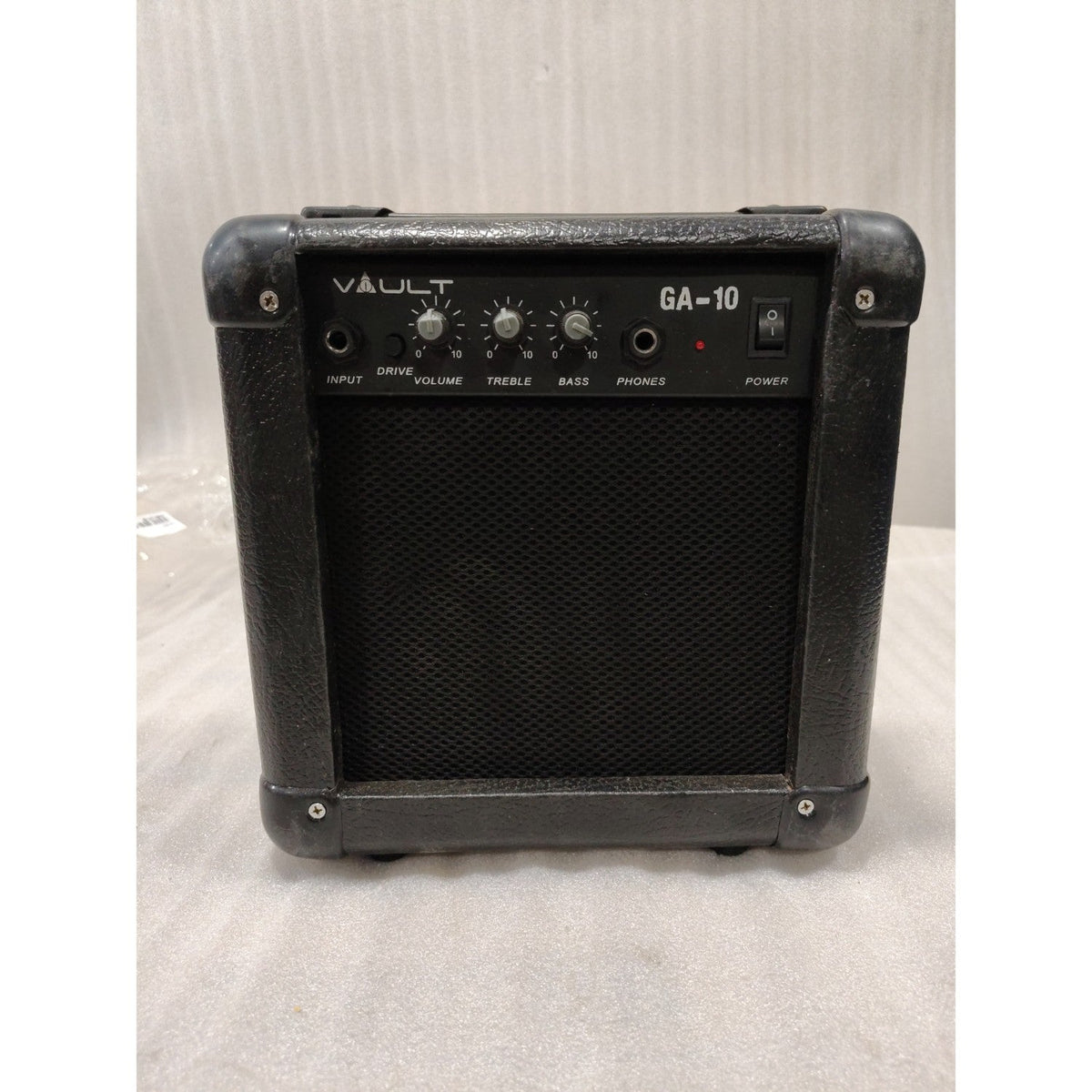 Vault GA10 Guitar Amplifier - 10 watts - Open Box A Stock