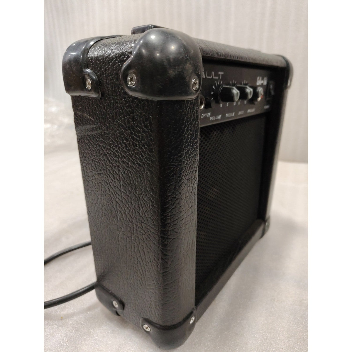 Vault GA10 Guitar Amplifier - 10 watts - Open Box A Stock