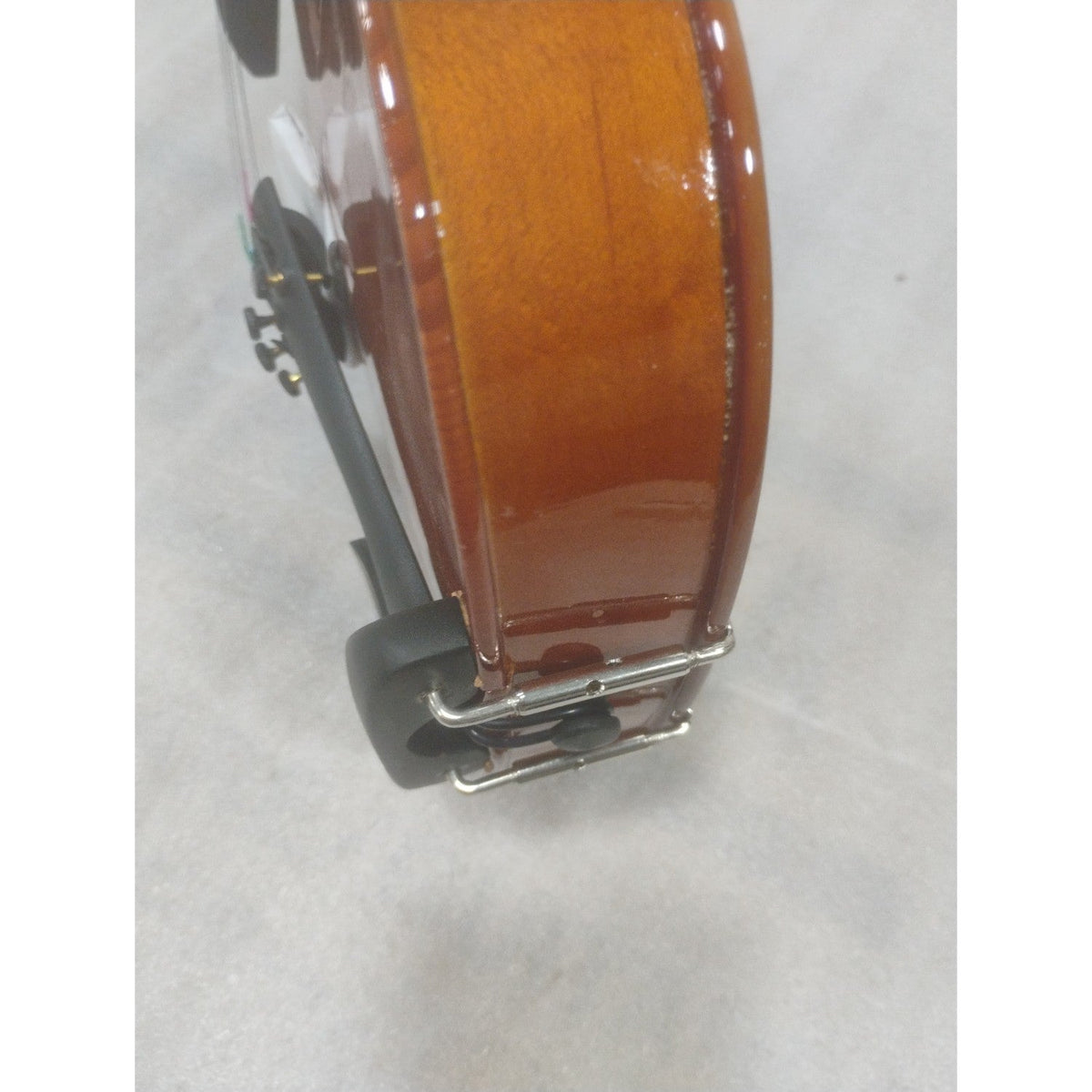 Vault Fiddler 4/4 Violin with Bow, Rosin & Case (Outfit) - Open Box