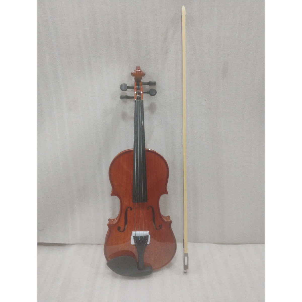 Vault Fiddler 4/4 Violin with Bow, Rosin & Case (Outfit) - Open Box