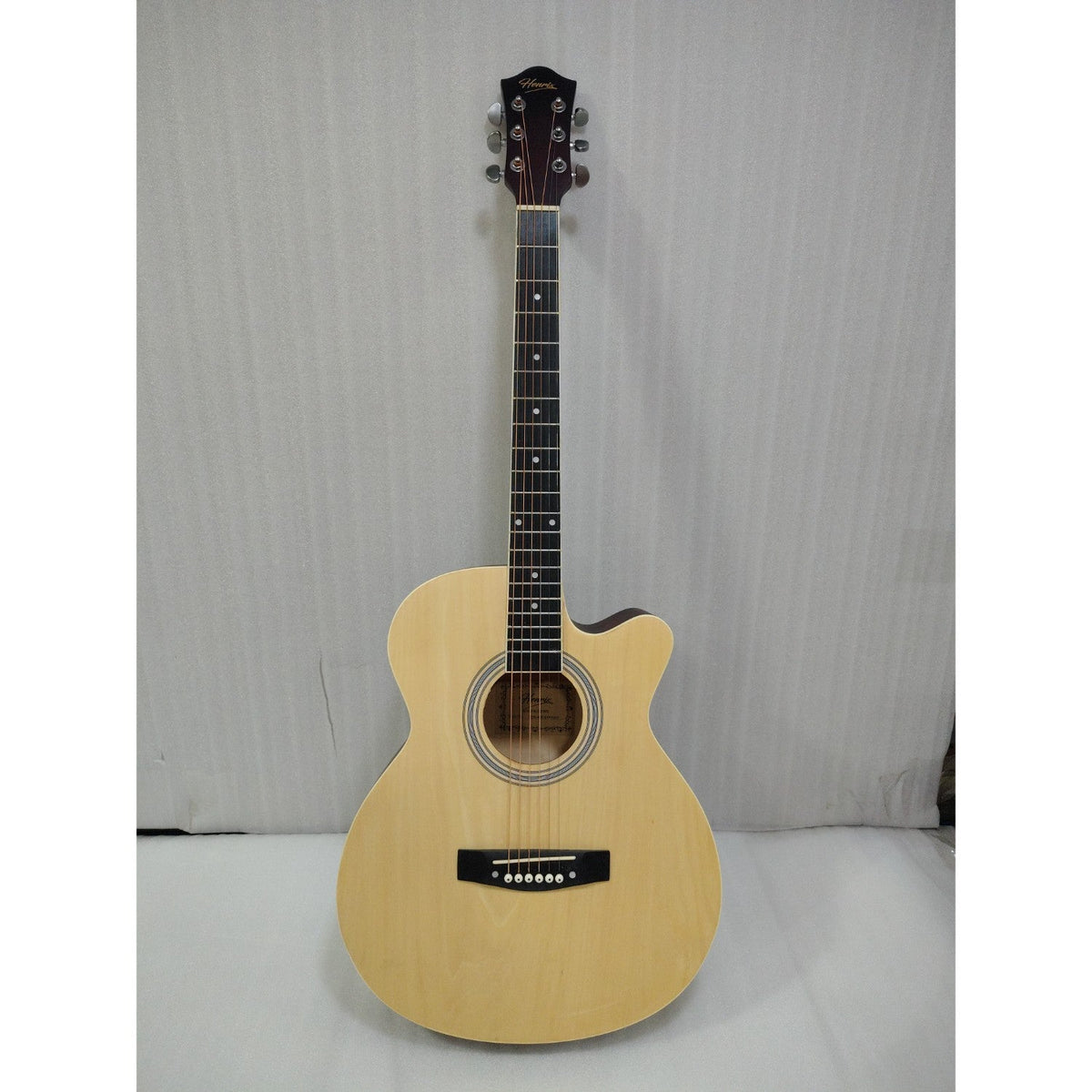 Henrix PRO 40CE 40-Inch 6 String Cutaway Electro-Acoustic Guitar Kit - Open Box
