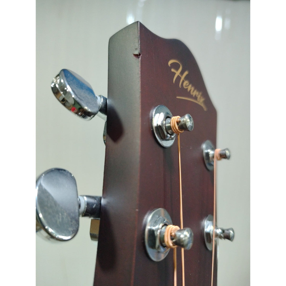 Henrix PRO 40CE 40-Inch 6 String Cutaway Electro-Acoustic Guitar Kit - Open Box