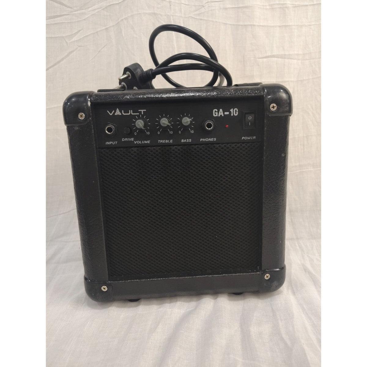 Vault GA10 Guitar Amplifier - 10 watts - Open Box A Stock