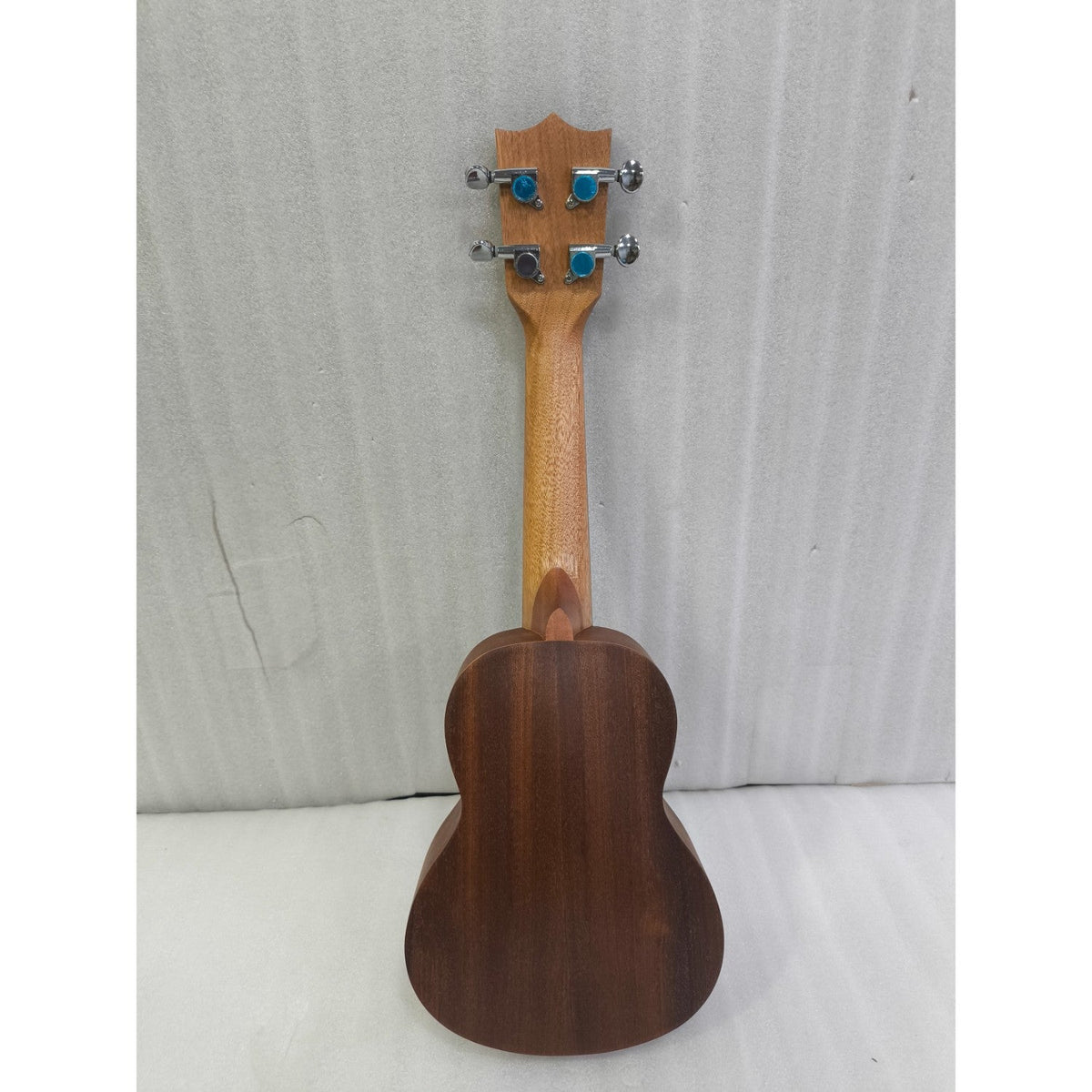 Vault UK-100S 21 inch Arched Back Soprano Ukulele With Gig Bag & Ebook - Open Box