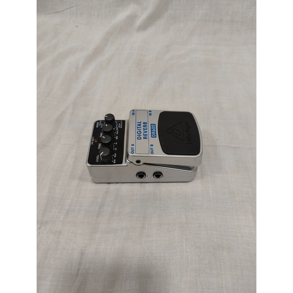 Behringer DR600 Digital Reverb Guitar Effects Pedal - Open Box