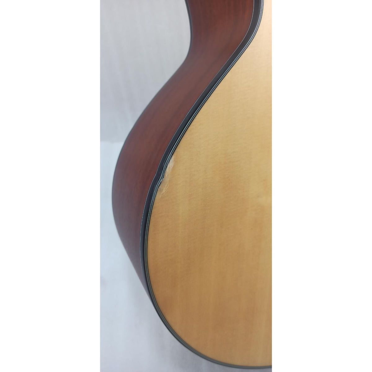 Vault EA40 41 inch Premium Solid Spruce-Top Cutaway Acoustic Guitar - Open Box B Stock