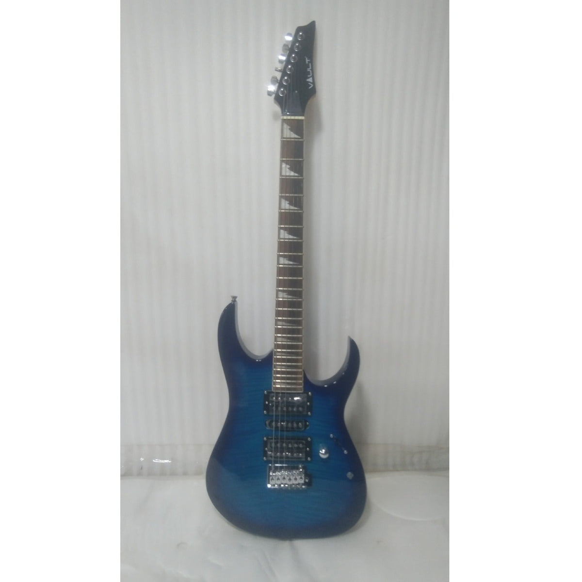 Vault RG1 Soloist Premium Electric Guitar - Open Box B Stock