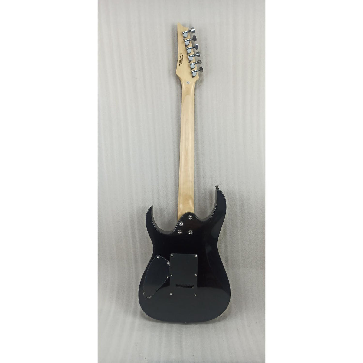 Vault RG1 Soloist Premium Electric Guitar - Open Box