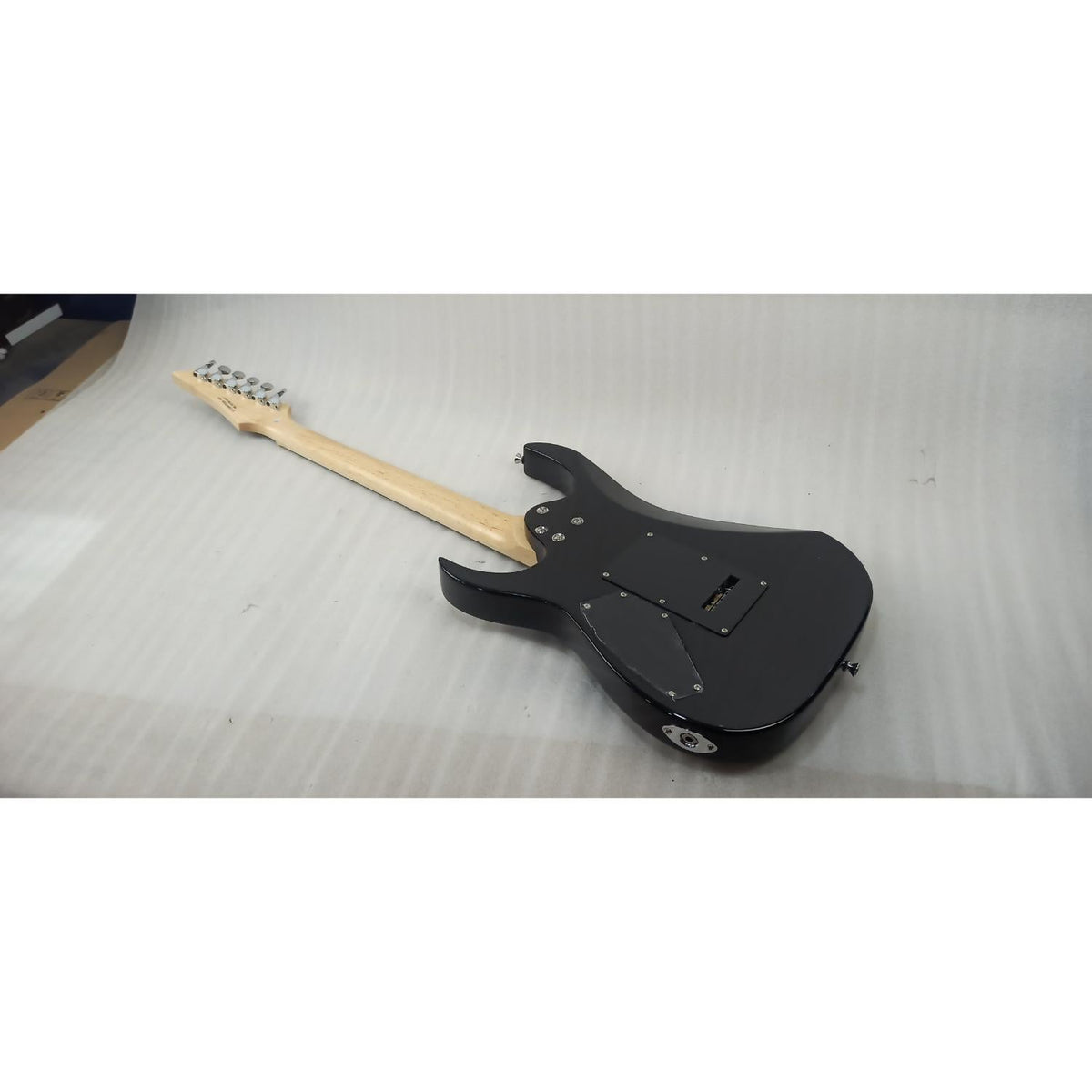 Vault RG1 Soloist Premium Electric Guitar - Open Box