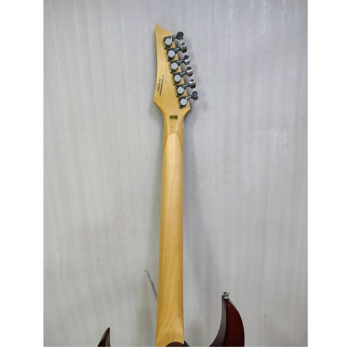 Vault Performer Pro RG 6 String Electric Guitar - High Gloss Solid Mahogany - Open Box