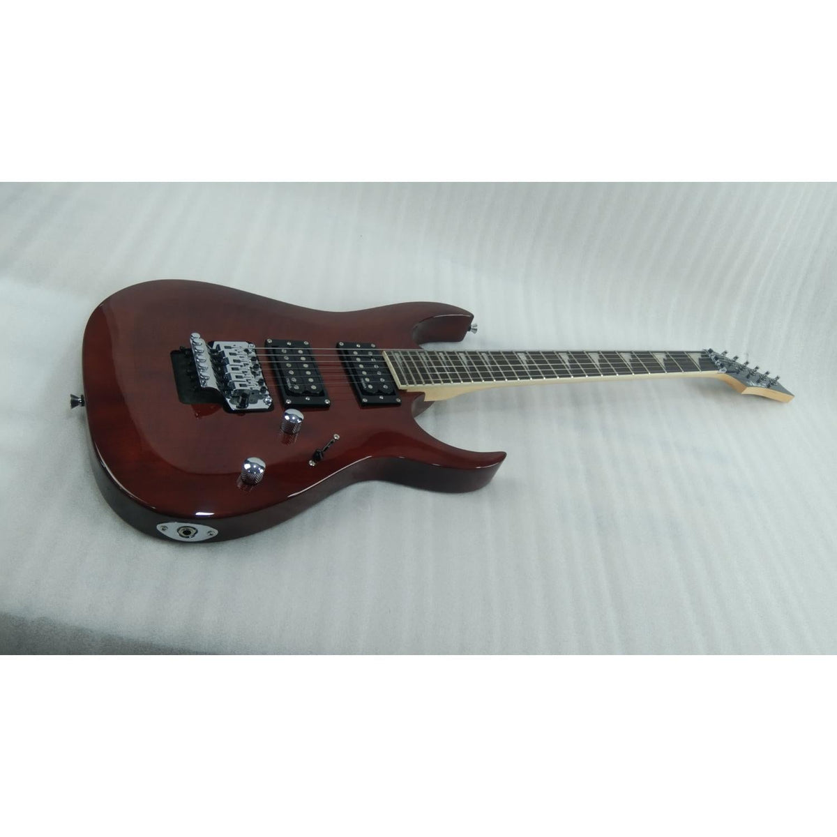 Vault Performer Pro RG 6 String Electric Guitar - High Gloss Solid Mahogany - Open Box