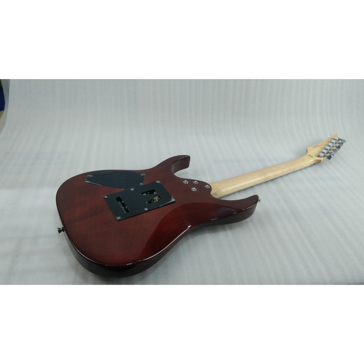 Vault Performer Pro RG 6 String Electric Guitar - High Gloss Solid Mahogany - Open Box