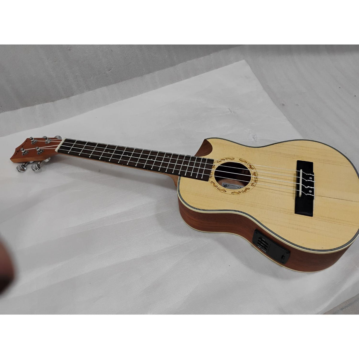 Vault UK-1000TCE 26-Inch Solid Spruce Top Premium Semi Cutaway Electro- Acoustic Tenor Ukulele - Open Box B Stock